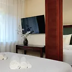Riva 3*
