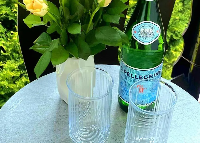 Riva לינה וארוחת בוקר