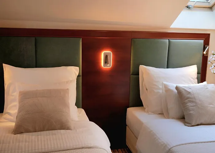 Riva לינה וארוחת בוקר